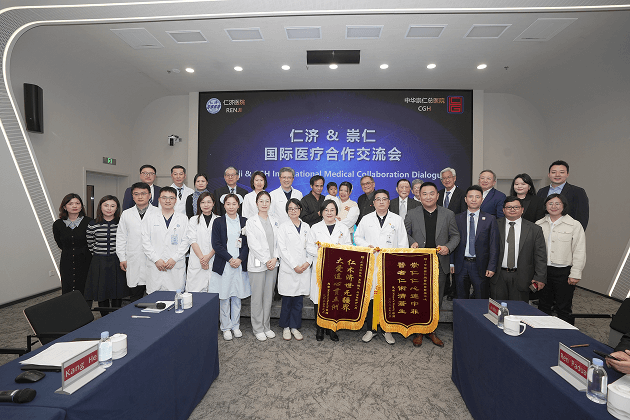 Nieco with his family happily after the surgery