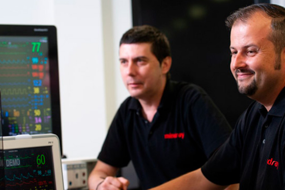 Wspó?praca z zespo?em konsultingowym IBM, aby zacz?? reform? przedsi?biorstwa pod k?tem profesjonalnego marketingu. 