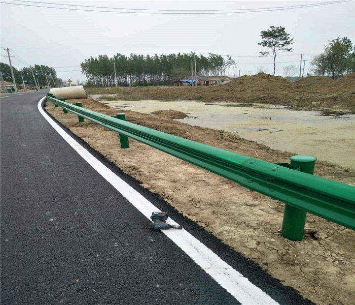 公路护栏